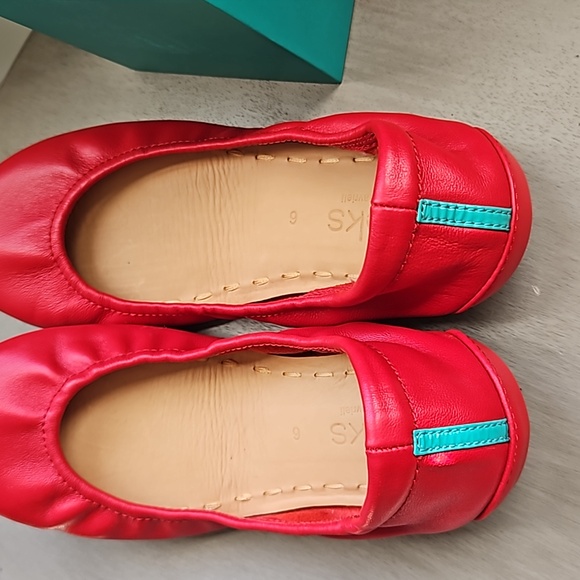 True Love Red Tieks - Picture 4 of 7